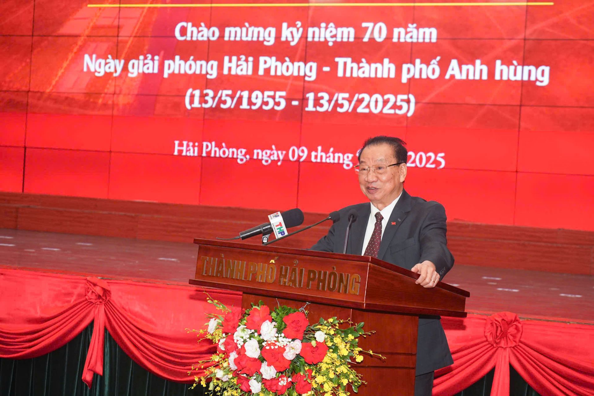 GS.TS Phùng Hữu Phú, Nguyên Phó Trưởng Ban Tuyên giáo Trung ương, nguyên Phó Chủ tịch Hội đồng Lý luận Trung ương phát biểu tại Hội thảo. GS.TS Phùng Hữu Phú, Nguyên Phó Trưởng Ban Tuyên giáo Trung ương, nguyên Phó Chủ tịch Hội đồng Lý luận Trung ương phát biểu tại Hội thảo.