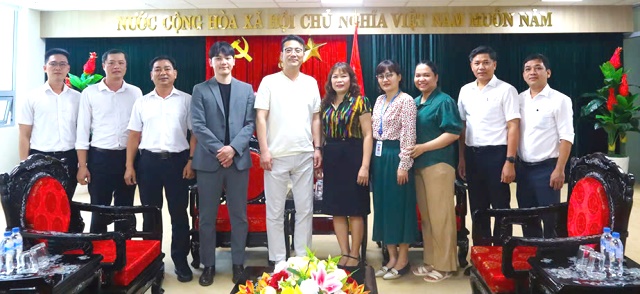 Cảng hàng không quốc tế Đà Nẵng đón đoàn công tác của Hãng hàng không Parata Air (Hàn Quốc). Cảng hàng không quốc tế Đà Nẵng đón đoàn công tác của Hãng hàng không Parata Air (Hàn Quốc).