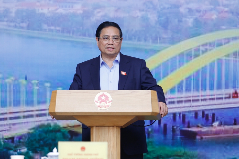 Thủ tướng Phạm Minh Chính, Trưởng Ban Chỉ đạo Nhà nước các công trình, dự án quan trọng quốc gia, trọng điểm ngành giao thông vận tải chủ trì Phiên họp thứ 17 của Ban Chỉ đạo - Ảnh: VGP/Nhật Bắc.