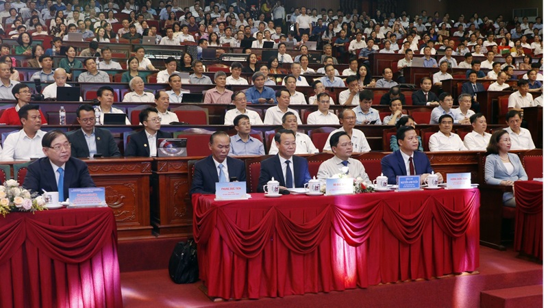 Các đại biểu dự Hội nghị