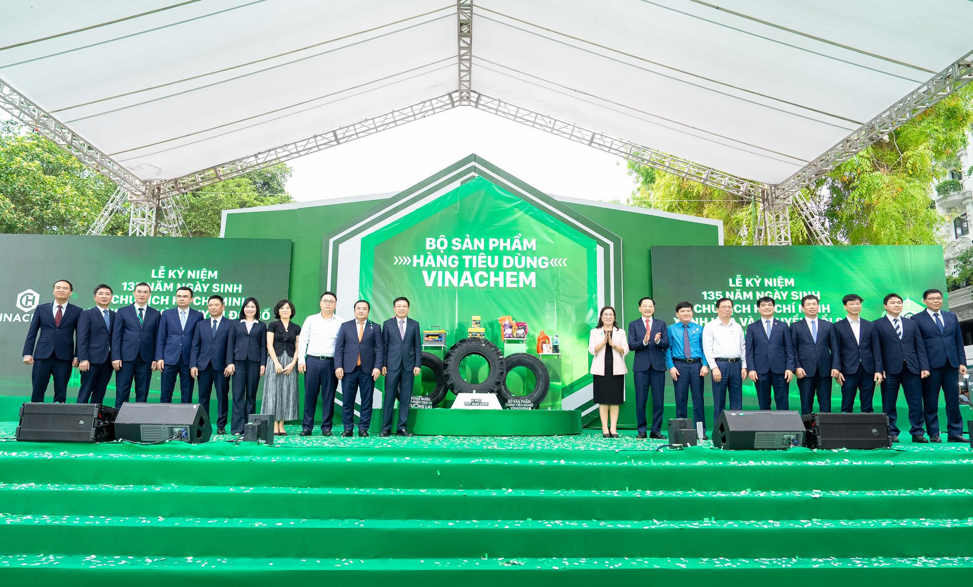 Tập đoàn chính thức ra mắt bộ sản phẩm hàng tiêu dùng Vinachem Tập đoàn chính thức ra mắt bộ sản phẩm hàng tiêu dùng Vinachem