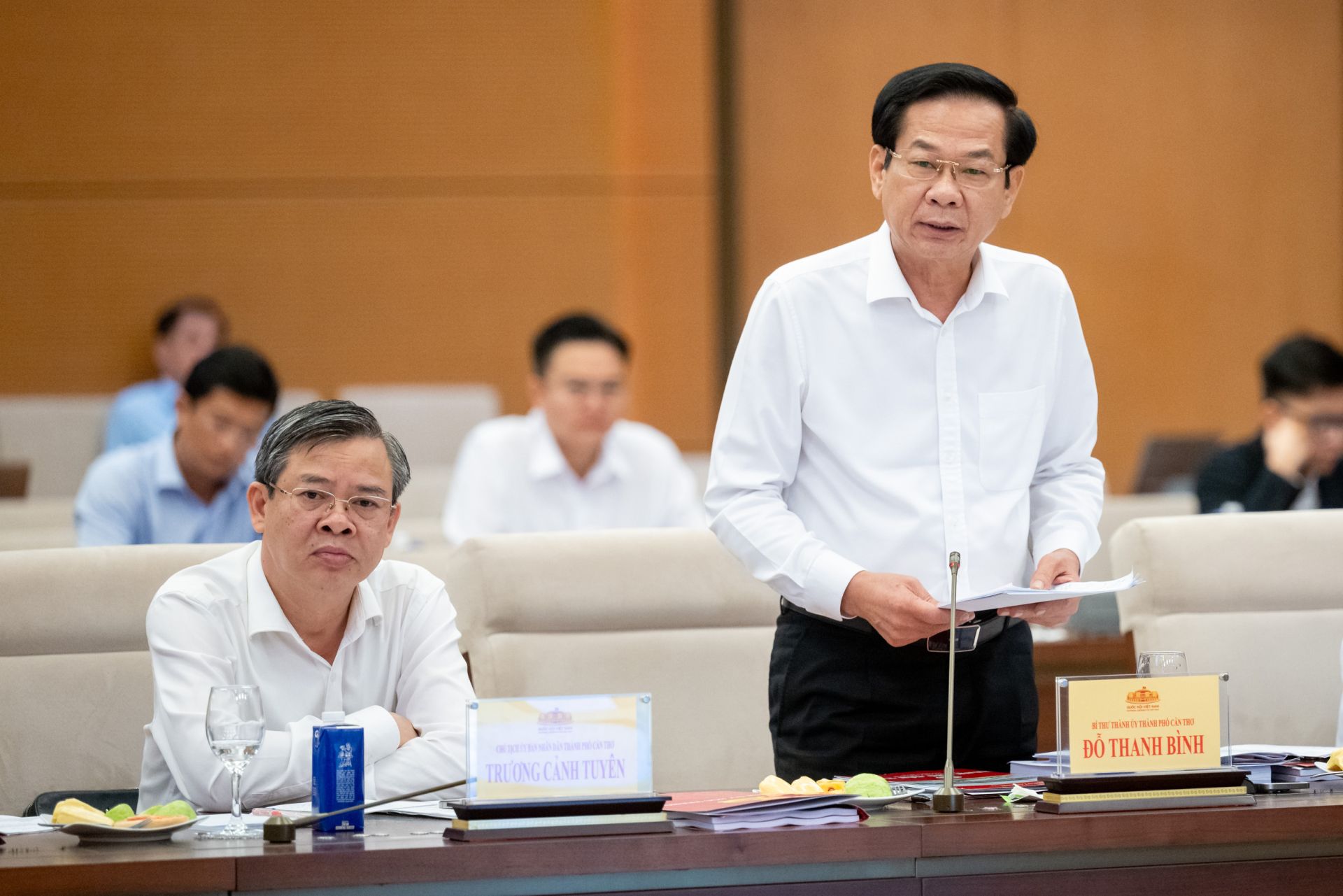 Bí thư TP. Cần Thơ Đỗ Thanh Bình báo cáo tại cuộc làm việc