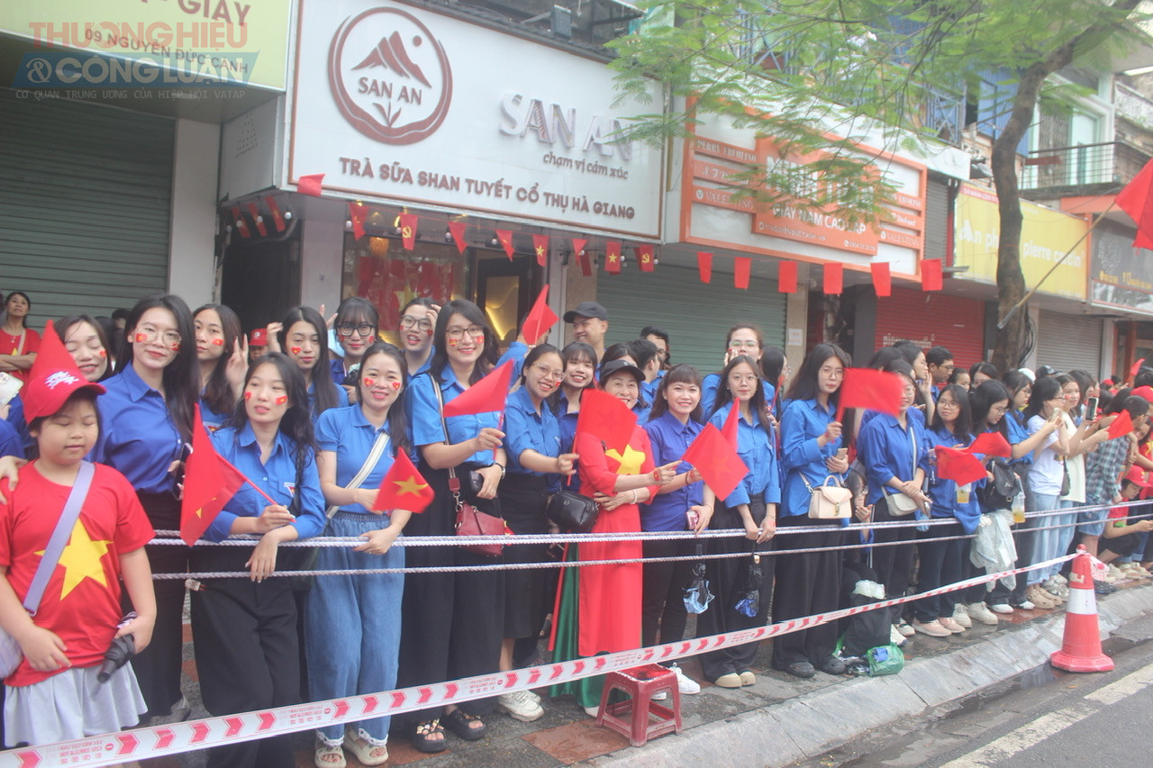 Người dân đã cùng nhau ngân vang lời bài hát Người dân đã cùng nhau ngân vang lời bài hát