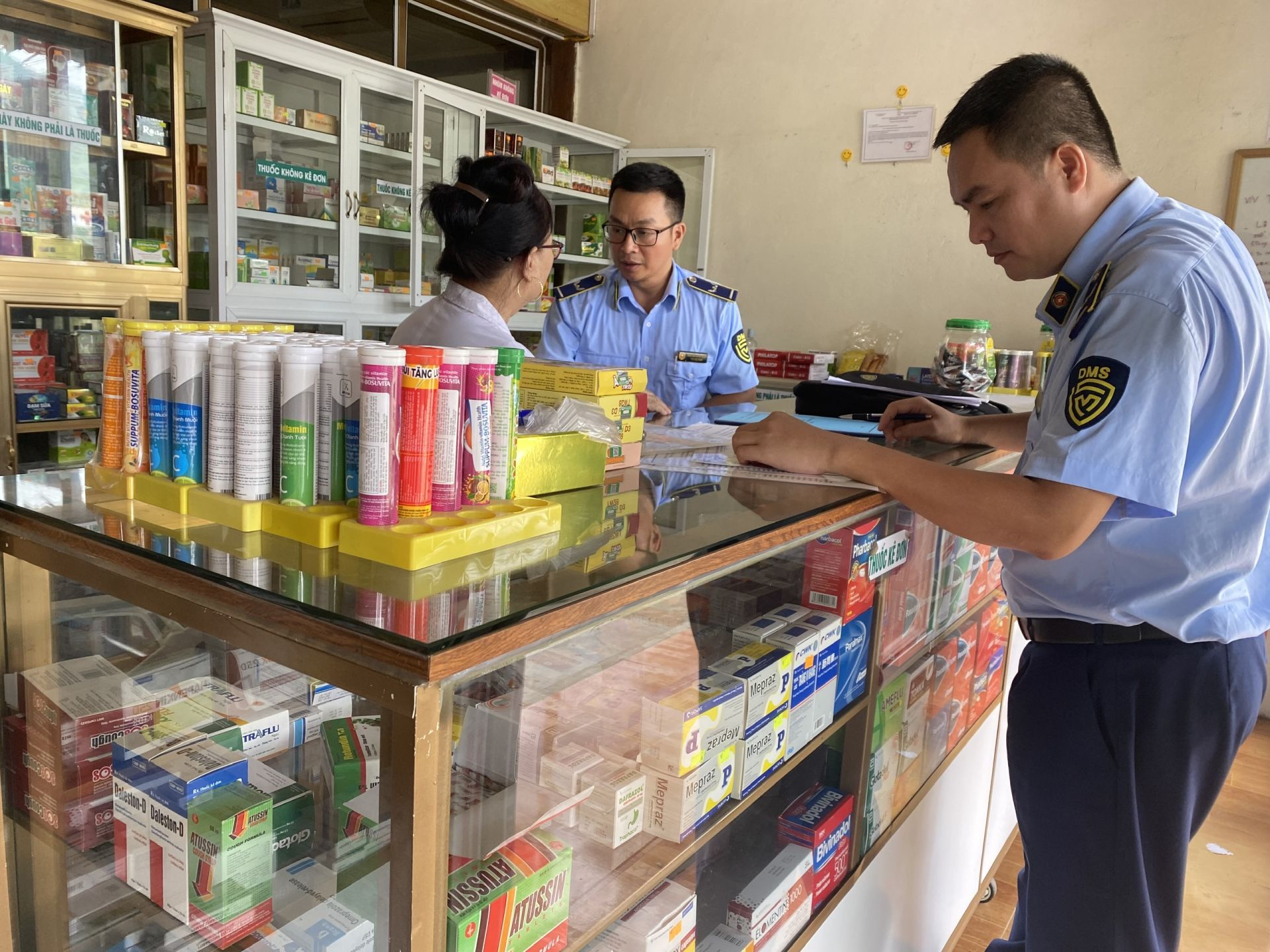 Cao điểm đấu tranh, xử lý vi phạm về thuốc, sữa và TPBVSK giả tại Lào Cai