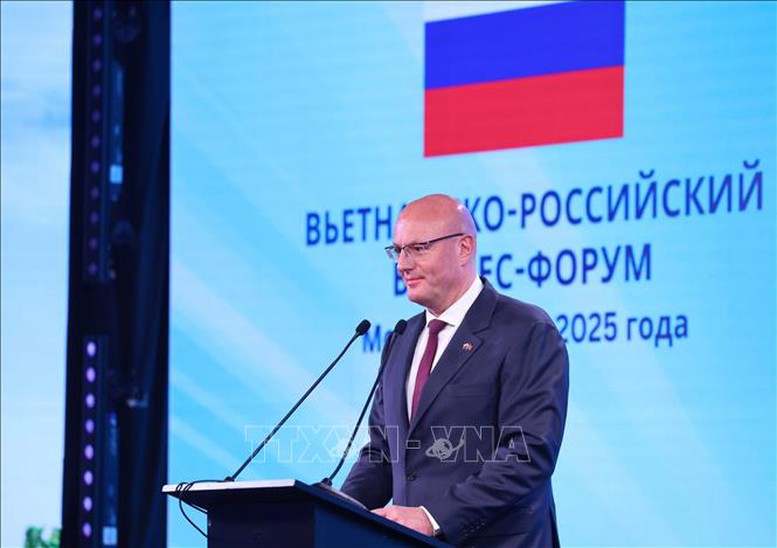 Phó Thủ tướng Nga Dmitry Chernyshenko phát biểu tại Diễn đàn Doanh nghiệp Việt Nam - Nga. Ảnh: TTXVN Phó Thủ tướng Nga Dmitry Chernyshenko phát biểu tại Diễn đàn Doanh nghiệp Việt Nam - Nga. Ảnh: TTXVN