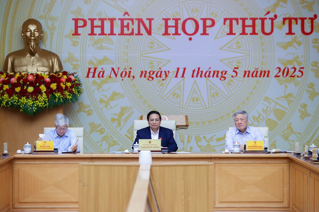 Phiên họp thứ 4 Ban Chỉ đạo Trung ương triển khai xóa nhà tạm, nhà dột nát trên phạm vi cả nước diễn ra sáng 11/5 - Ảnh: VGP/Nhật Bắc