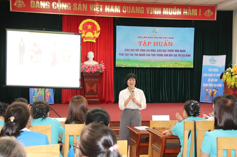 Thanh Hóa: Tập huấn nâng cao năng lực về giáo dục đời sống gia đình