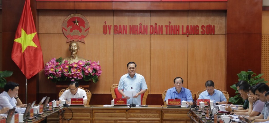 Lạng Sơn: Họp chuyên đề tham gia ý kiến vào dự thảo Báo cáo chính trị của Ban Chấp hành Đảng bộ tỉnh khóa XVII
