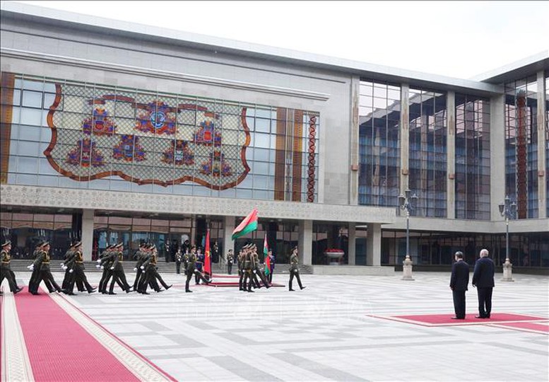 Lễ đón Tổng Bí thư Tô Lâm thăm cấp Nhà nước tới Cộng hòa Belarus được tổ chức trọng thể tại Cung Độc Lập ở thủ đô Minsk. Ảnh TTXVN.