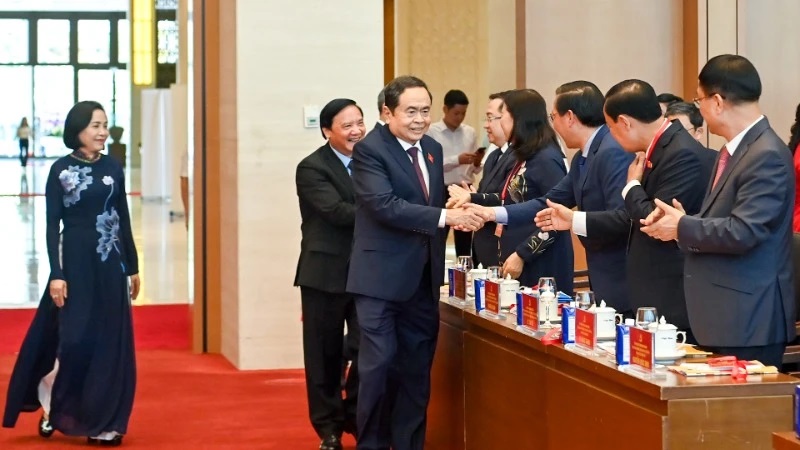 Chủ tịch Quốc hội Trần Thanh Mẫn với các đại biểu dự Đại hội. (Ảnh: DUY LINH)