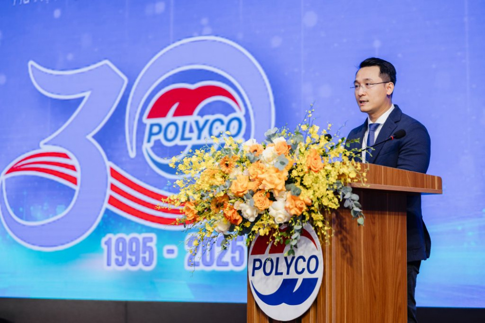 TS. Đinh Văn Thành - Tổng giám đốc Tập đoàn POLYCO, Hiệu trưởng Trường Đại học Công nghệ Đông Á: “TIÊN PHONG CÔNG NGHỆ – ĐỔI MỚI SÁNG TẠO – TRÁCH NHIỆM TẬN TÂM” được xem là kim chỉ nam kiến tạo nên POLYCO của ngày hôm nay; là tinh thần, sức mạnh thúc đẩy Ban lãnh đạo, CBCNV Tập đoàn không ngừng nỗ lực vì lợi ích chung của cộng đồng, của đối tác khách hàng, của cổ đông và chính con người POLYCO” TS. Đinh Văn Thành - Tổng giám đốc Tập đoàn POLYCO, Hiệu trưởng Trường Đại học Công nghệ Đông Á: “TIÊN PHONG CÔNG NGHỆ – ĐỔI MỚI SÁNG TẠO – TRÁCH NHIỆM TẬN TÂM” được xem là kim chỉ nam kiến tạo nên POLYCO của ngày hôm nay; là tinh thần, sức mạnh thúc đẩy Ban lãnh đạo, CBCNV Tập đoàn không ngừng nỗ lực vì lợi ích chung của cộng đồng, của đối tác khách hàng, của cổ đông và chính con người POLYCO”