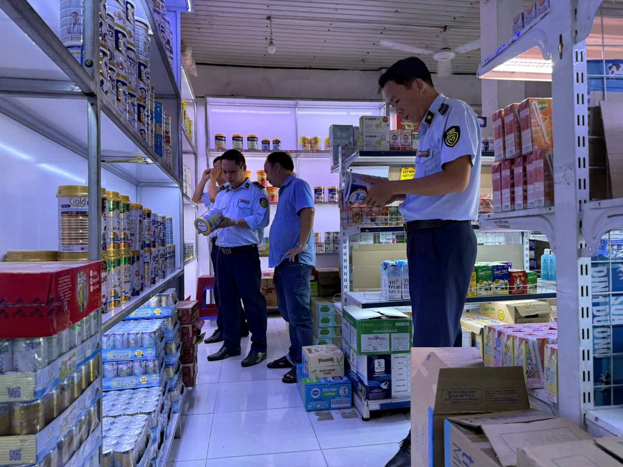 Phú Yên siết chặt quản lý thuốc, sữa và thực phẩm chức năng