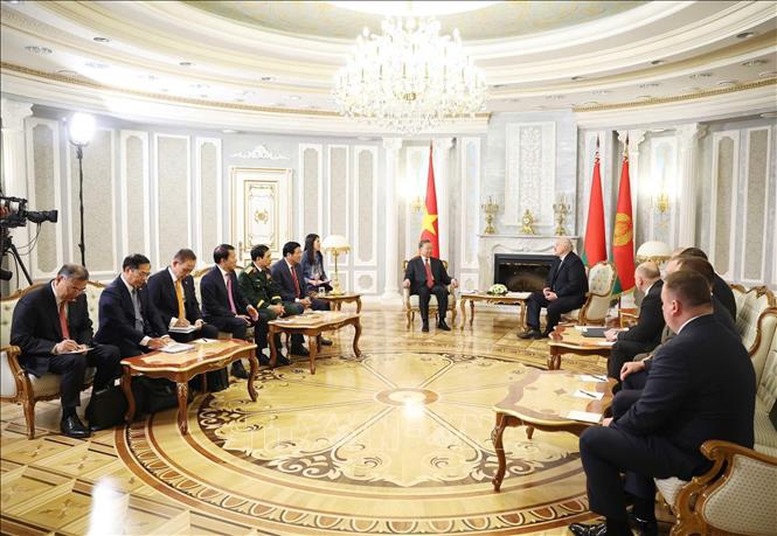 Tổng Bí thư Tô Lâm hội đàm hẹp với Tổng thống Belarus A.Lukashenko. Ảnh: TTXVN Tổng Bí thư Tô Lâm hội đàm hẹp với Tổng thống Belarus A.Lukashenko. Ảnh: TTXVN