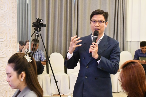 Đại biểu tham dự đặt câu hỏi