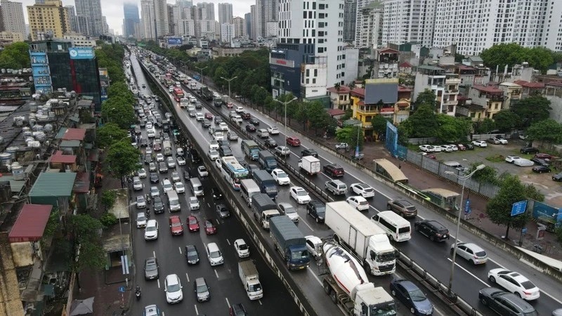 Cấm đường Vành đai 3 trên cao từ Big C đến Mai Dịch vào ban đêm để sửa chữa