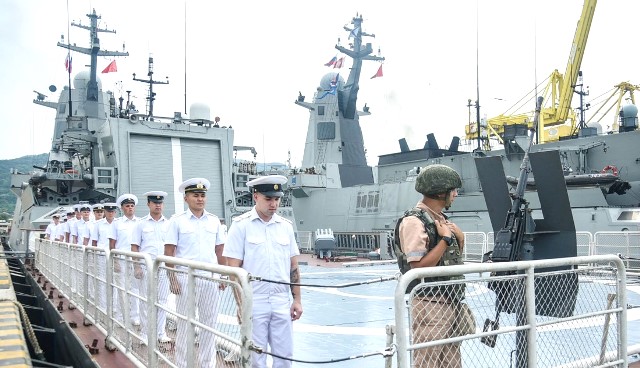 Đội tàu thuộc Hạm đội Thái Bình Dương, Hải quân Nga thăm Đà Nẵng