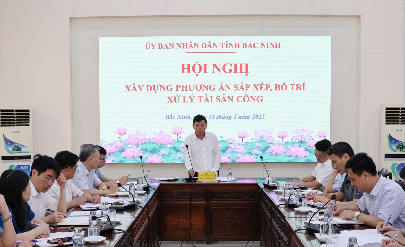 Toàn cảnh hội nghị. Toàn cảnh hội nghị.