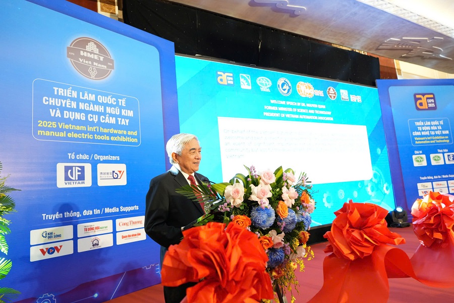 TS. Nguyễn Quân, Chủ tịch Hội Tự động hóa Việt Nam TS. Nguyễn Quân, Chủ tịch Hội Tự động hóa Việt Nam