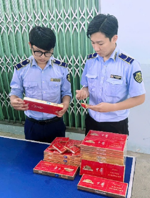 Phú Yên tiêu huỷ 250 bao thuốc lá điếu ngoại nhập lậu