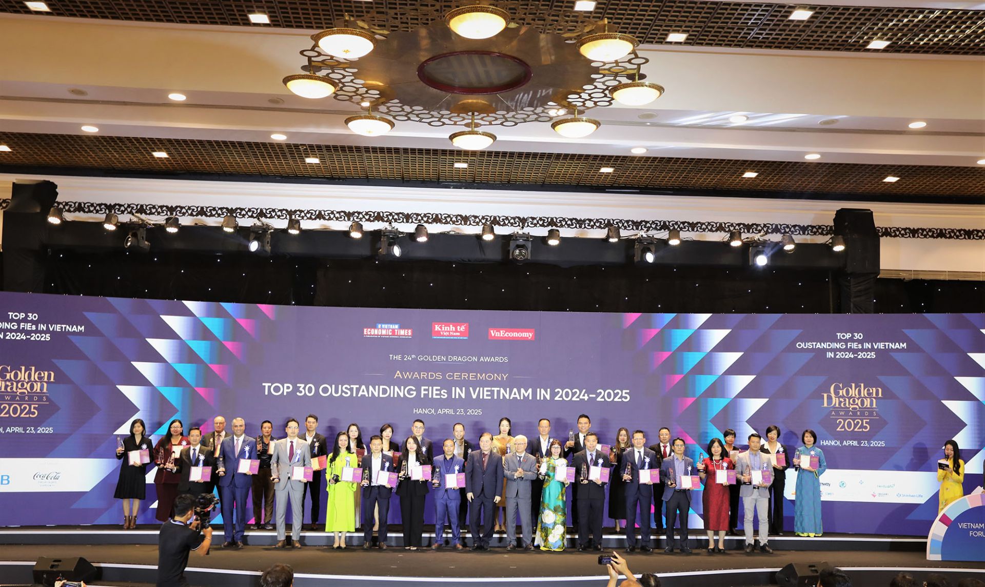 Các doanh nghiệp FDI tiêu biểu được vinh danh nhận danh hiệu Rồng vàng 2025