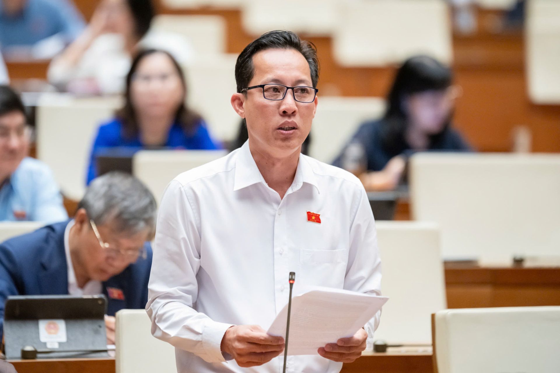 Đại biểu Trịnh Minh Bình – Đoàn ĐBQH tỉnh Vĩnh Long