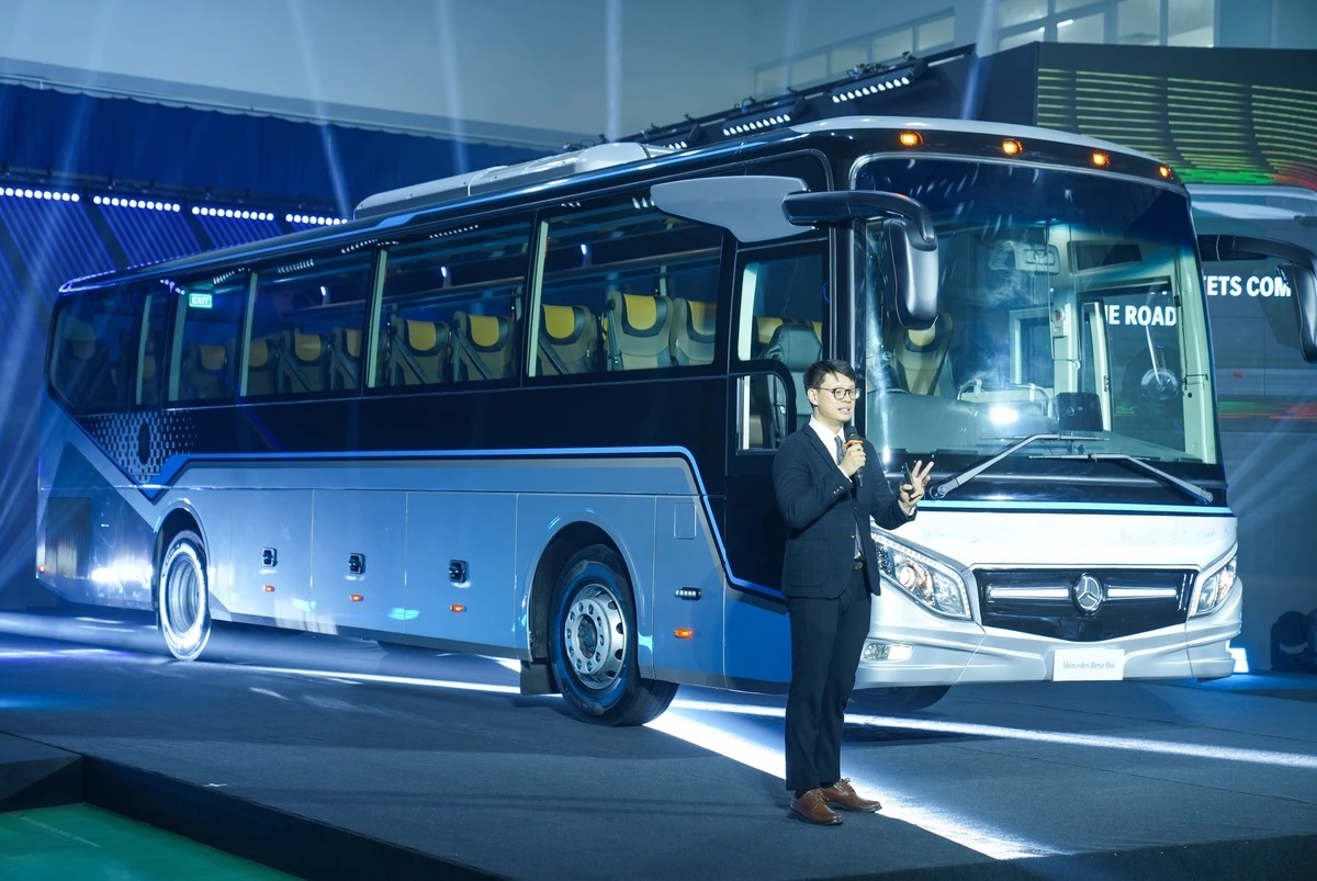 Thaco Auto xuất khẩu xe bus cao cấp sang Thái Lan