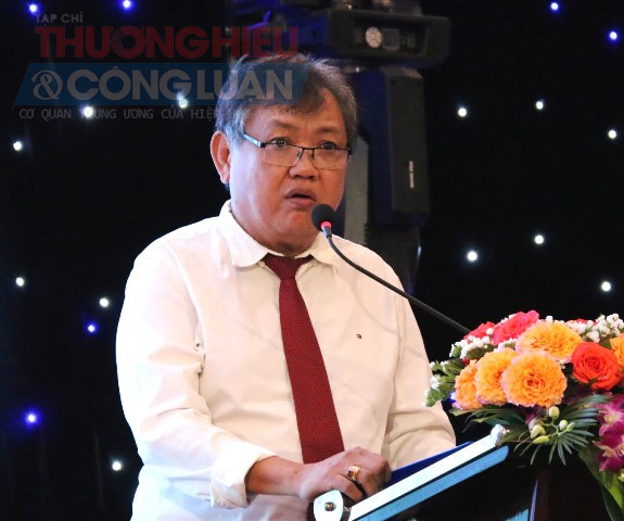 Ông Nguyễn Quang Vinh, Chủ tịch Chi hội VLXD miền Trung và Tây Nguyên. Ông Nguyễn Quang Vinh, Chủ tịch Chi hội VLXD miền Trung và Tây Nguyên.