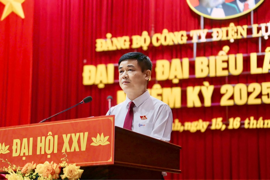 Bí thư Đảng ủy nhiệm kỳ 2020 - 2025, Giám đốc Công ty Nguyễn Thanh Tĩnh phát biểu khai mạc Đại hội