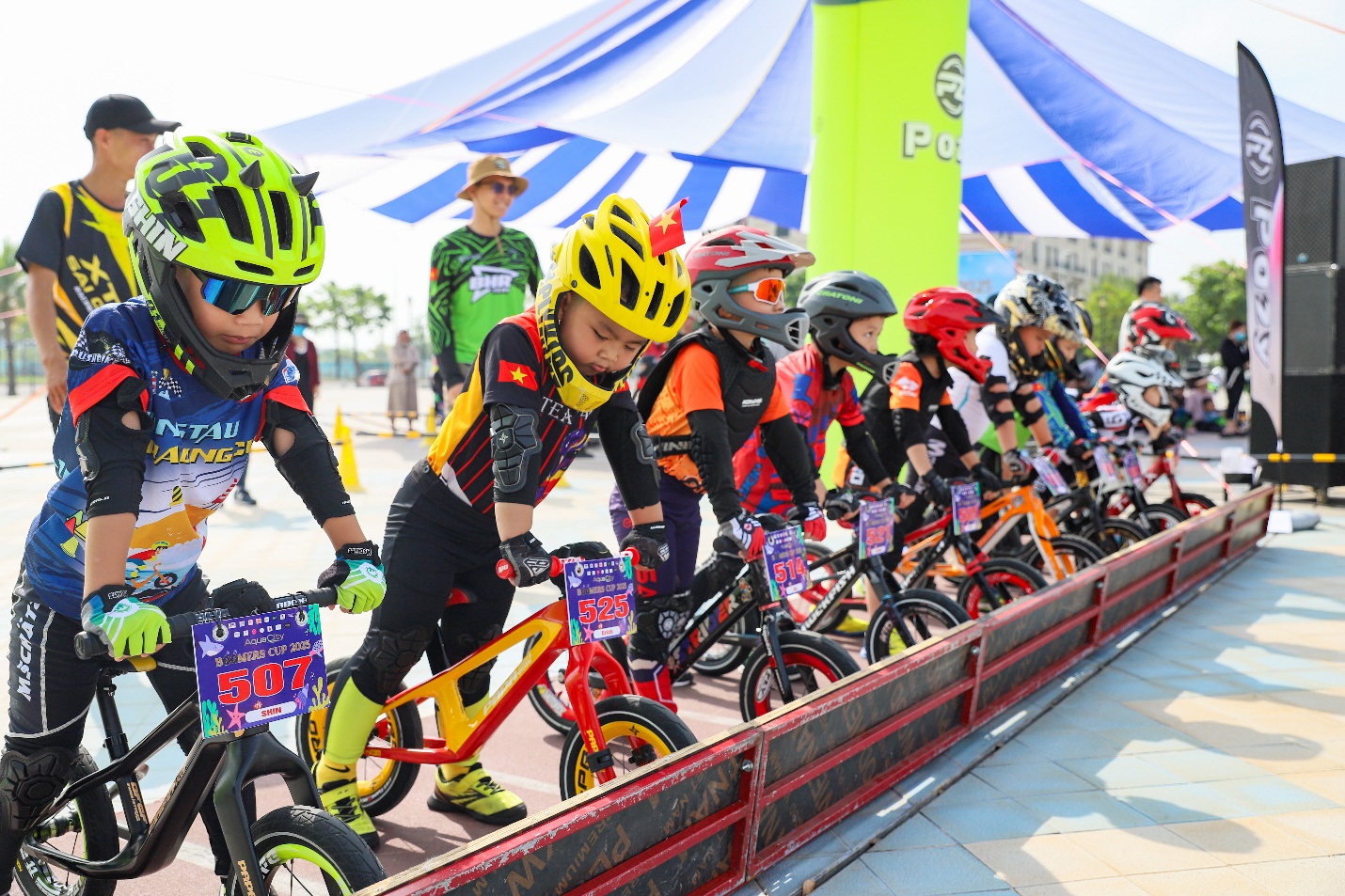 Boomers Cup 2025: Hàng trăm ‘cua–rơ nhí’ cháy hết mình giữa lòng đô thị xanh Aqua City