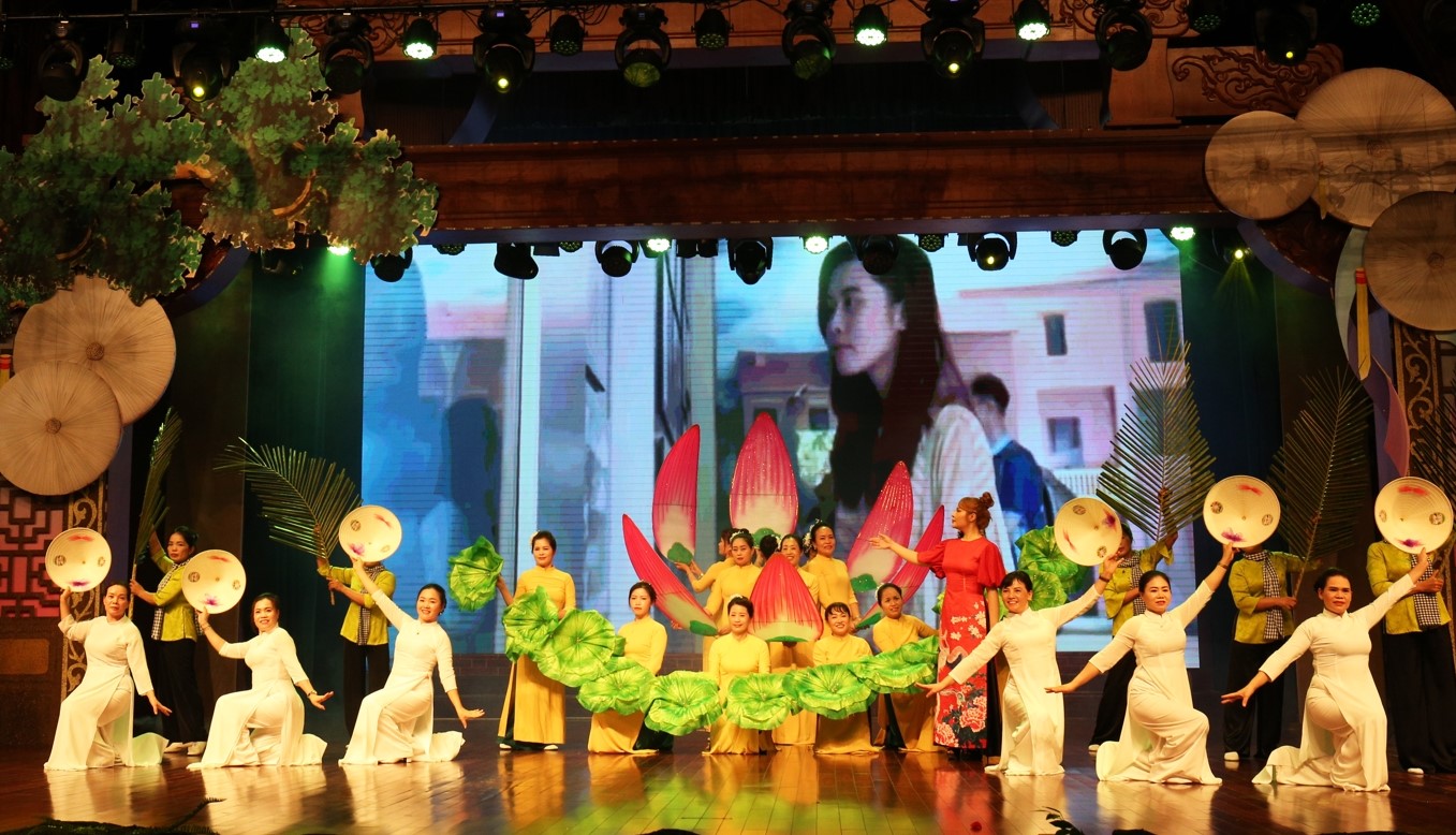 Hội thi Tuyên truyền lưu động “Lời Bác sáng mãi quê hương”