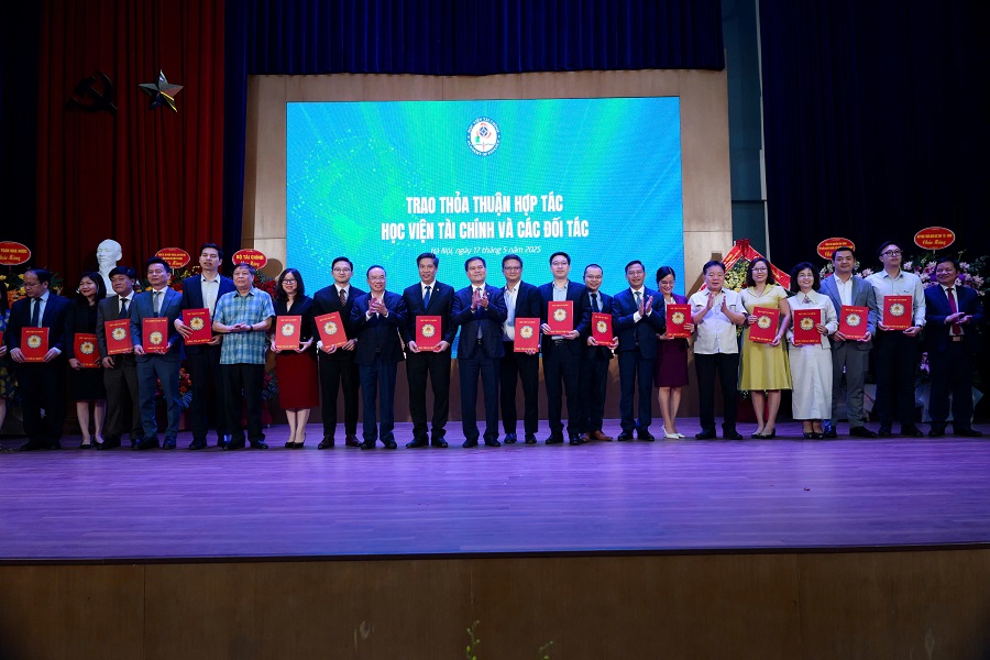 Học viện Tài chính tổ chức Diễn đàn “Hợp tác và Phát triển” năm 2025