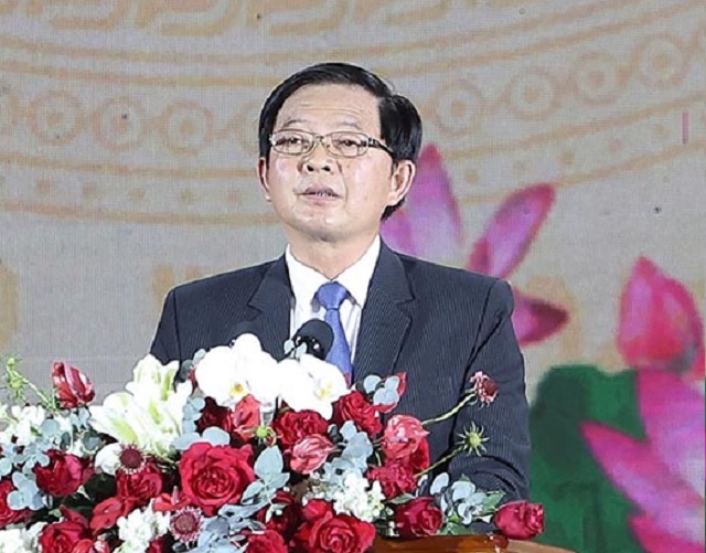 &Ocirc;ng Hồ Quốc Dũng đọc diễn văn tại Lễ kỷ niệm.