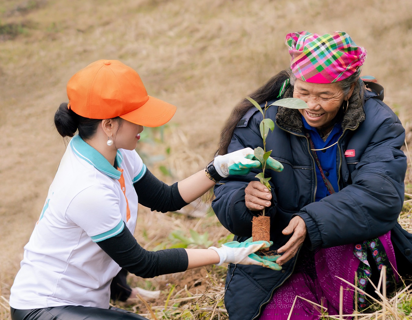 ABBANK và VietED Group hợp tác cung cấp các giải pháp tài chính bền vững, phù hợp với đối tượng là các hộ nông dân yếu thế ABBANK và VietED Group hợp tác cung cấp các giải pháp tài chính bền vững, phù hợp với đối tượng là các hộ nông dân yếu thế