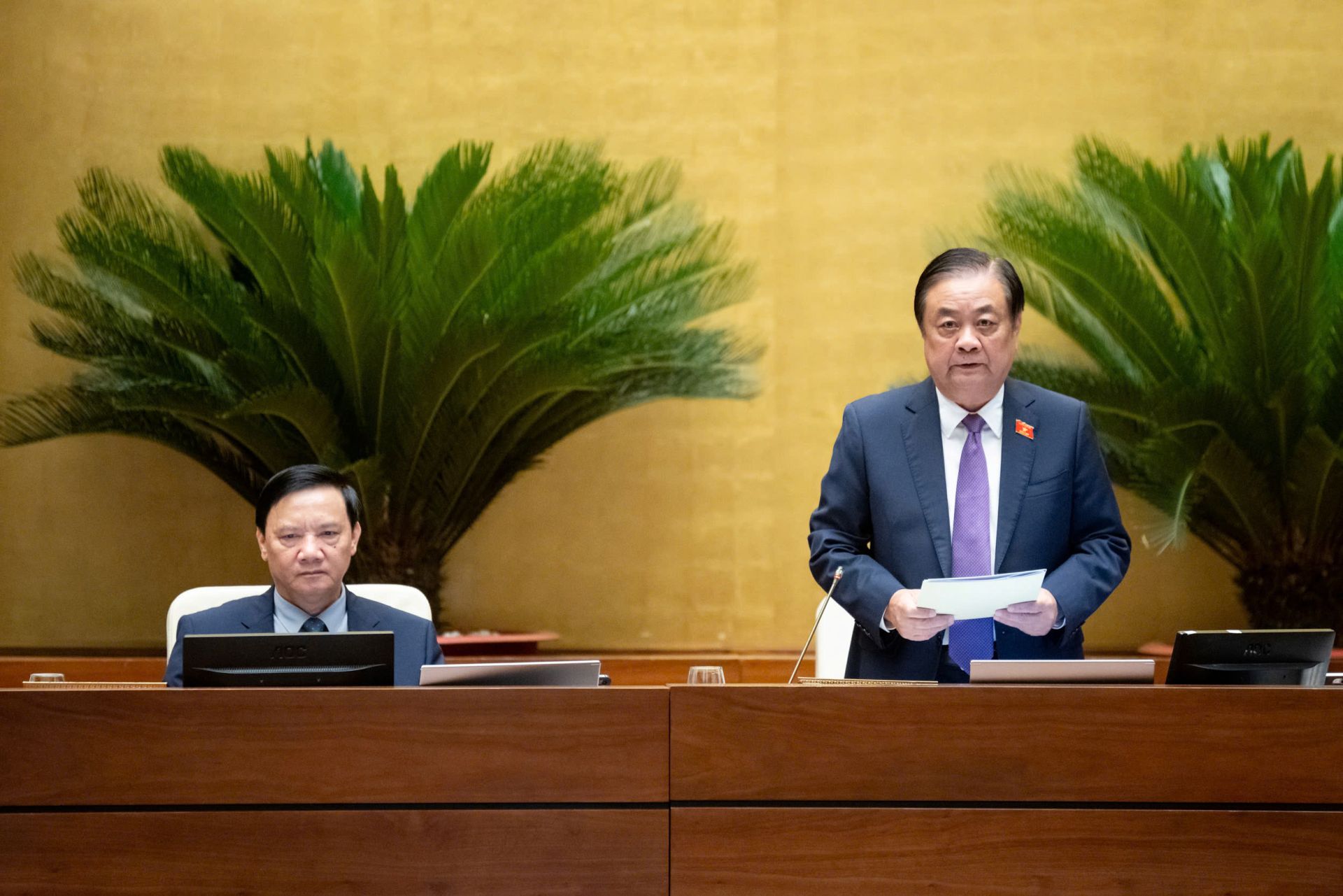 Phó Chủ tịch Quốc hội Lê Minh Hoan điều hành phiên làm việc Phó Chủ tịch Quốc hội Lê Minh Hoan điều hành phiên làm việc