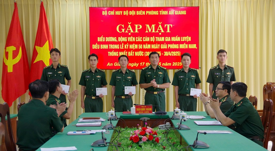 Bộ đội Biên phòng tỉnh An Giang gặp mặt biểu dương cán bộ tham gia thực hiện nhiệm vụ A50