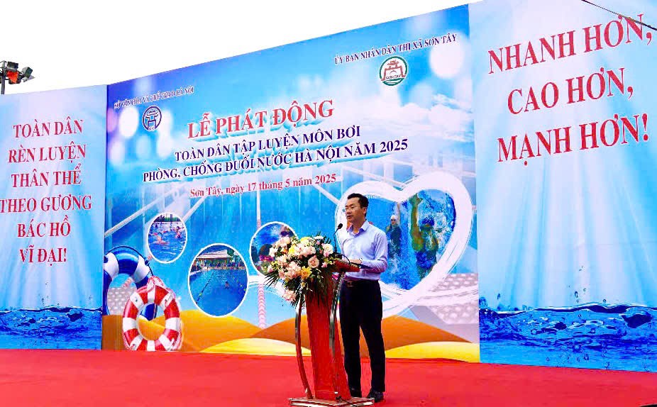 Lãnh đạo Sở Văn hóa và Thể thao Hà Nội phát biểu tại buổi lễ. Lãnh đạo Sở Văn hóa và Thể thao Hà Nội phát biểu tại buổi lễ.