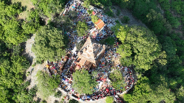 Lễ hội Ka- Tê của đồng bào Chăm trêm Tháp Po Rô Mê, tỉnh Ninh Thuận