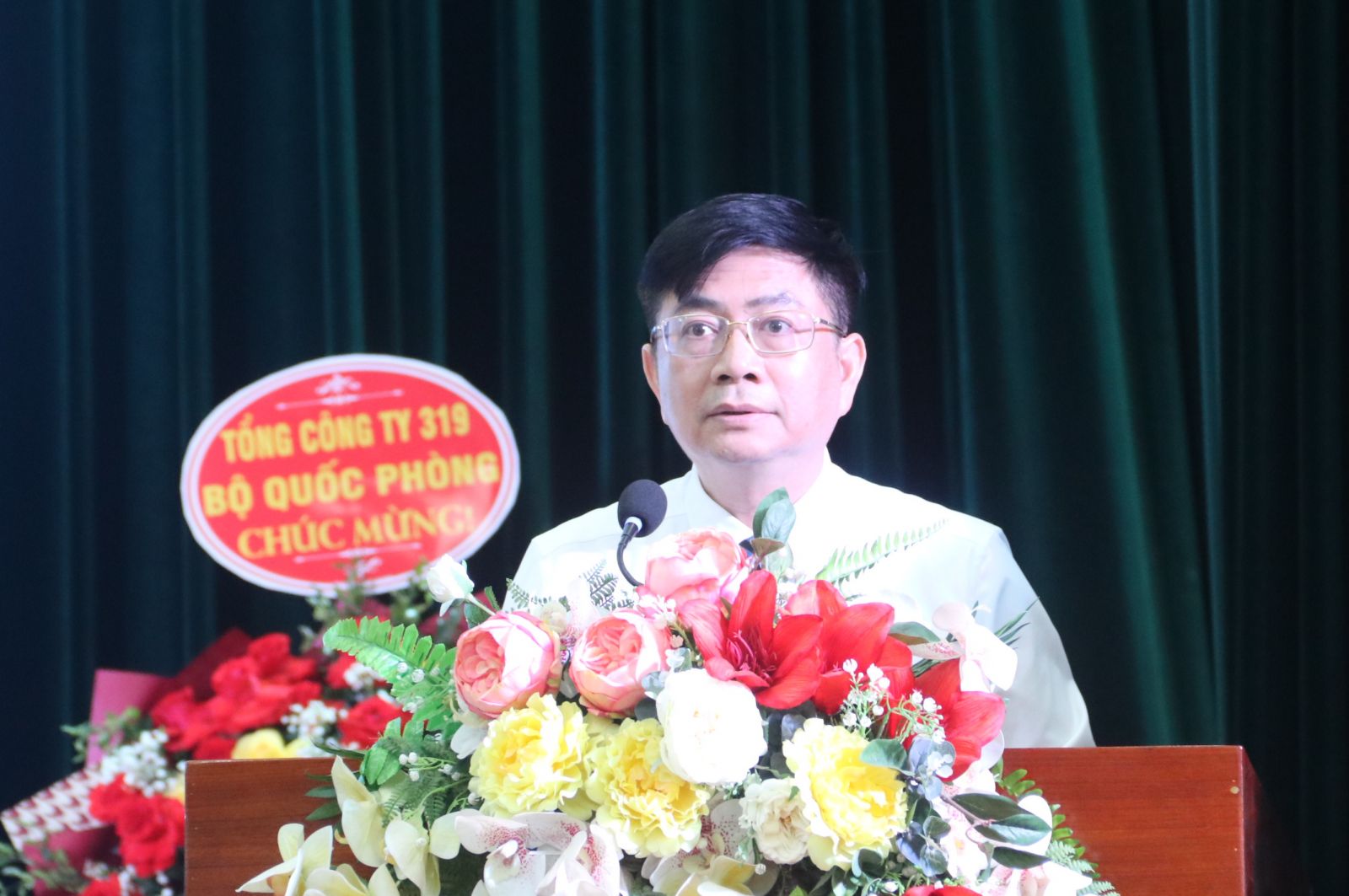 Lãnh đạo Trường Đại học Y Dược Thái Bình báo cáo quá trình triển khai dự án. Lãnh đạo Trường Đại học Y Dược Thái Bình báo cáo quá trình triển khai dự án.