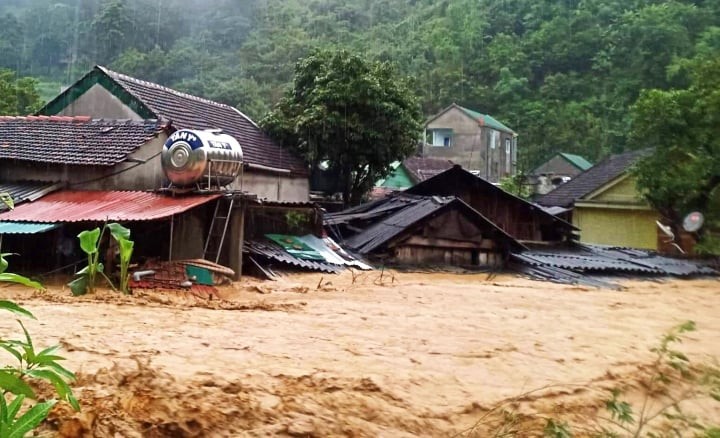 Đêm nay, nhiều tỉnh thành Bắc Bộ có mưa to và dông, đề phòng lũ quét và sạt lở đất