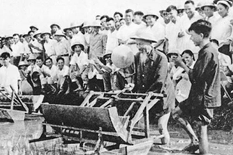 “Nếu được, tôi nguyện theo Người trên mỗi dặm đường”