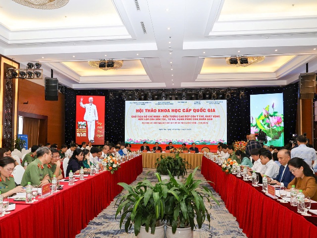 Hội thảo khoa học cấp quốc gia về Chủ tịch Hồ Chí Minh diễn ra tại Nghệ An