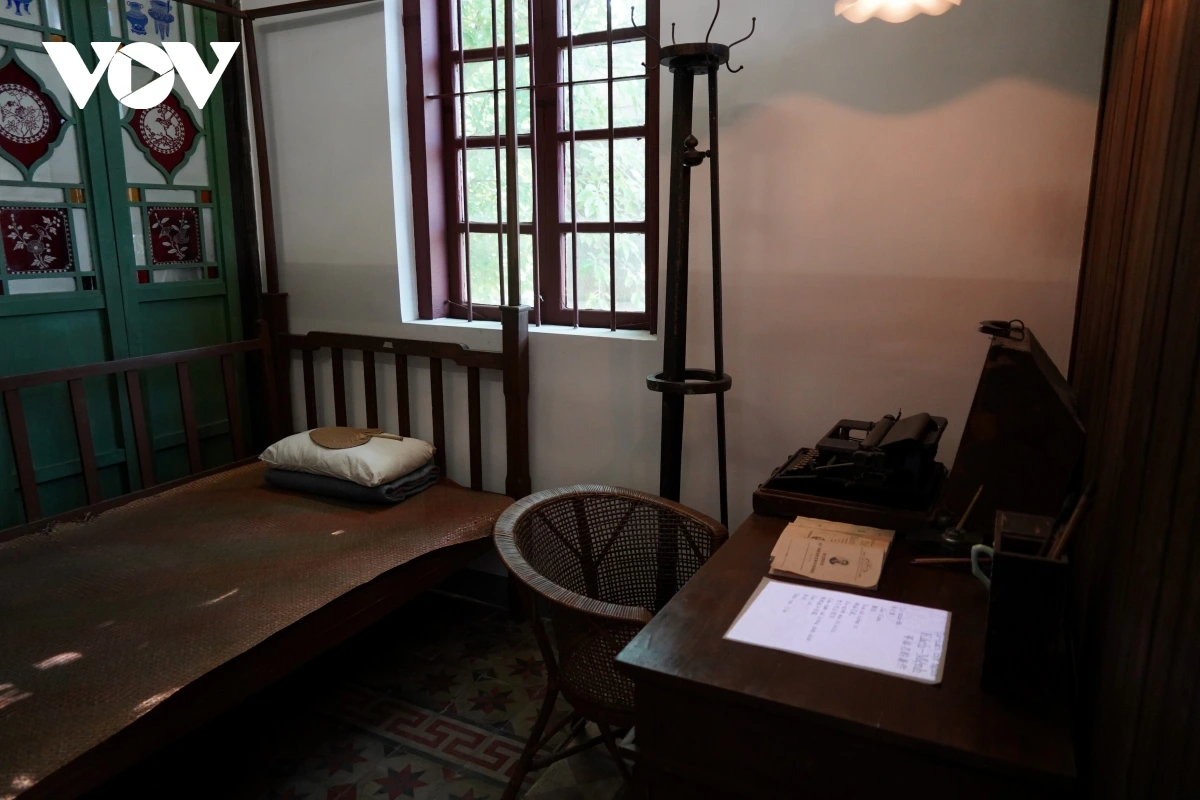 Căn phòng nhỏ của lãnh tụ Nguyễn Ái Quốc. Căn phòng nhỏ của lãnh tụ Nguyễn Ái Quốc.