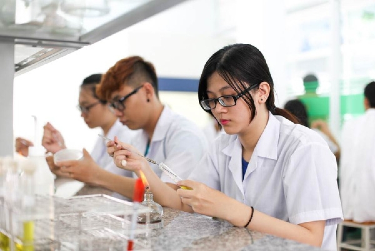 Chi tiết về mức học phí các trường đại học Y Dược năm học 2025-2026  