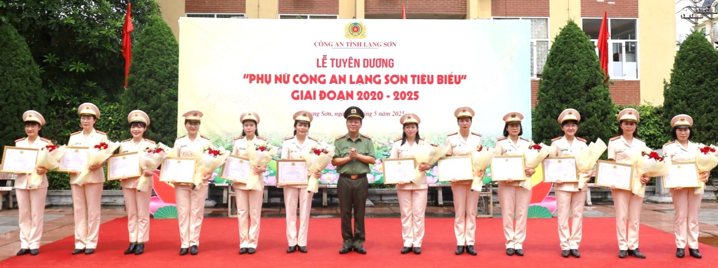 Lạng Sơn tuyên dương 12 “Phụ nữ Công an Lạng Sơn tiêu biểu” giai đoạn 2020 – 2025