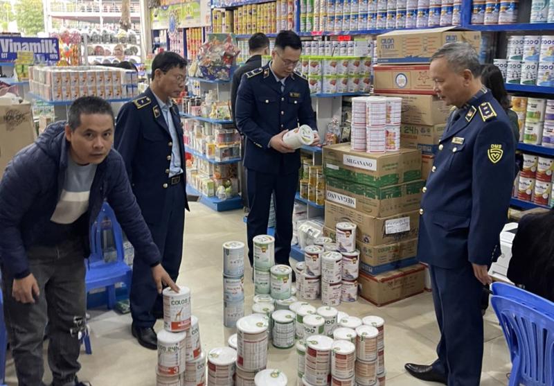 Ngành Quản lý thị trường mở đợt cao điểm truy quét buôn lậu, hàng giả trên toàn quốc