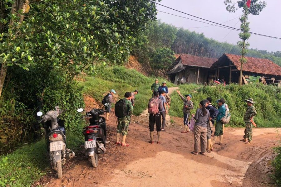 Một người đàn ông ở Quảng Bình mất tích khi vào rừng tìm mật ong