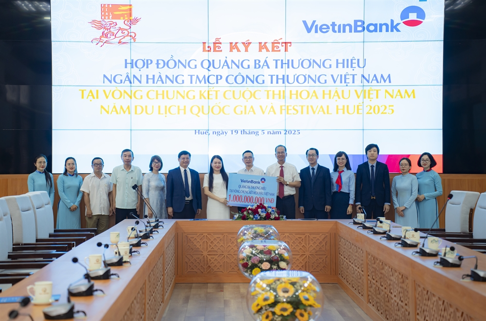 Nhà tài trợ VietinBank và ban tổ chức Festival Huế 2025 tại lễ ký kết Nhà tài trợ VietinBank và ban tổ chức Festival Huế 2025 tại lễ ký kết