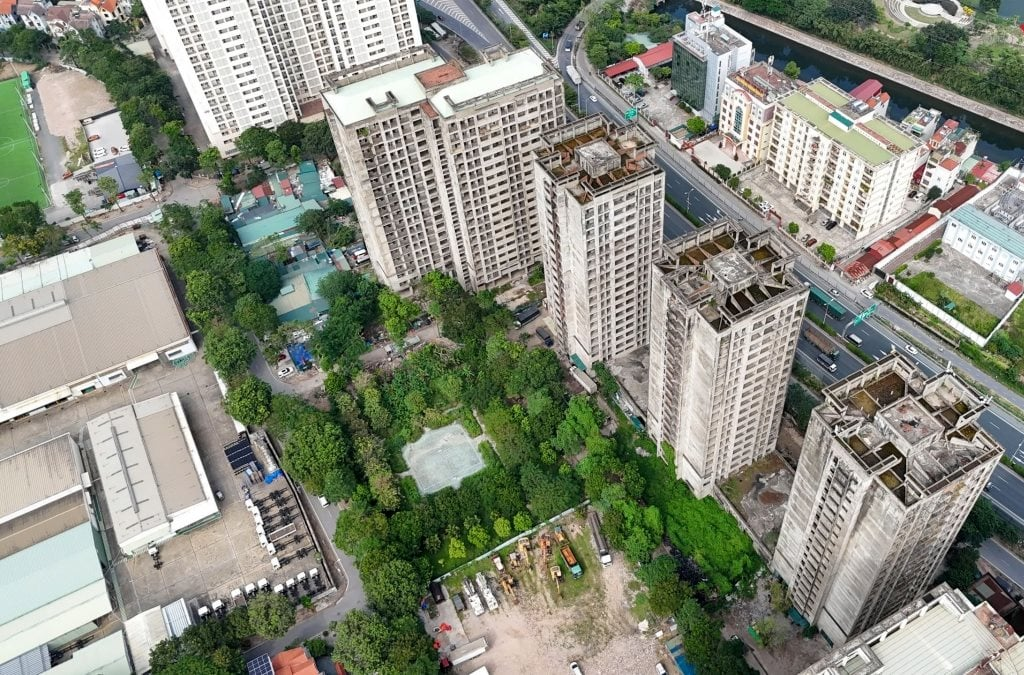 Việc thúc tiến độ các dự án chậm triển khai vẫn là bài toán khó với Hà Nội. Việc thúc tiến độ các dự án chậm triển khai vẫn là bài toán khó với Hà Nội.