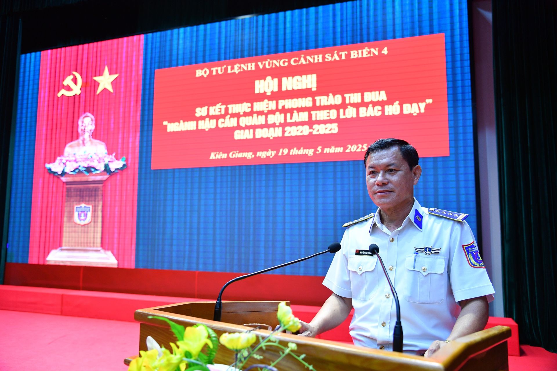 Đại tá Nguyễn Thái Dương, Ủy viên Ban Thường vụ Đảng ủy - Phó Chính ủy BTL Vùng phát biểu tại Hội nghị