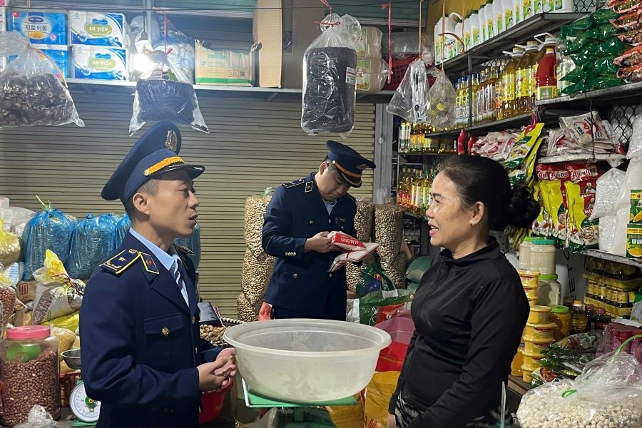 Hà Tĩnh mở đợt cao điểm đấu tranh chống buôn lậu, gian lận thương mại, hàng giả.